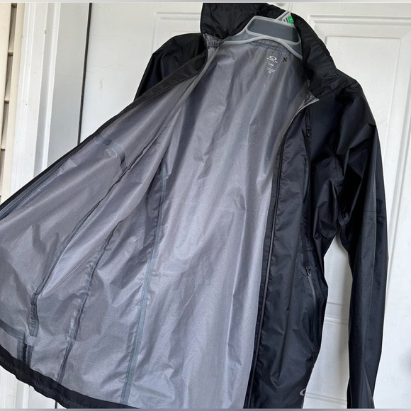 Oakley Radskin Shell Water Repellent Jacket size L - Picture 5 of 8
